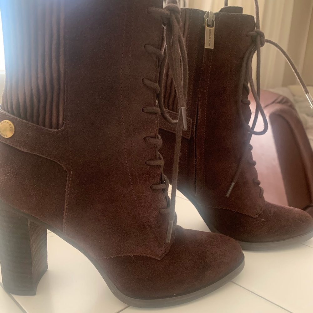 Micheal Kors MK brown suede booties size 5.5